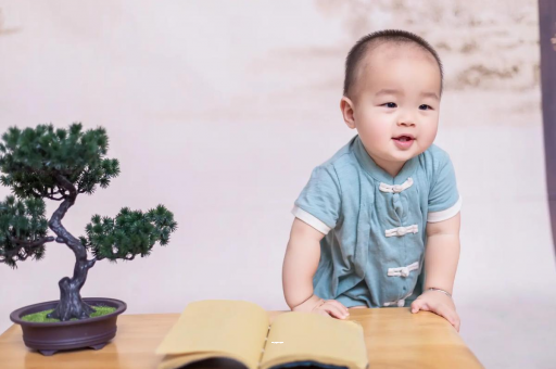 安溪宝宝爱吐奶是什么原因